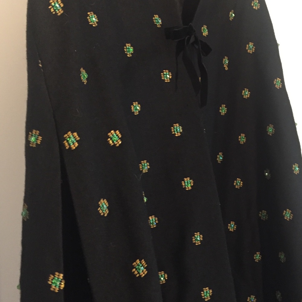 Vintage Nikos and Takis Cape - Picture 4 of 8